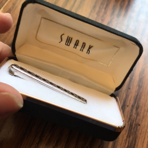 Used tie clips by SWANK - Picture 4 of 8